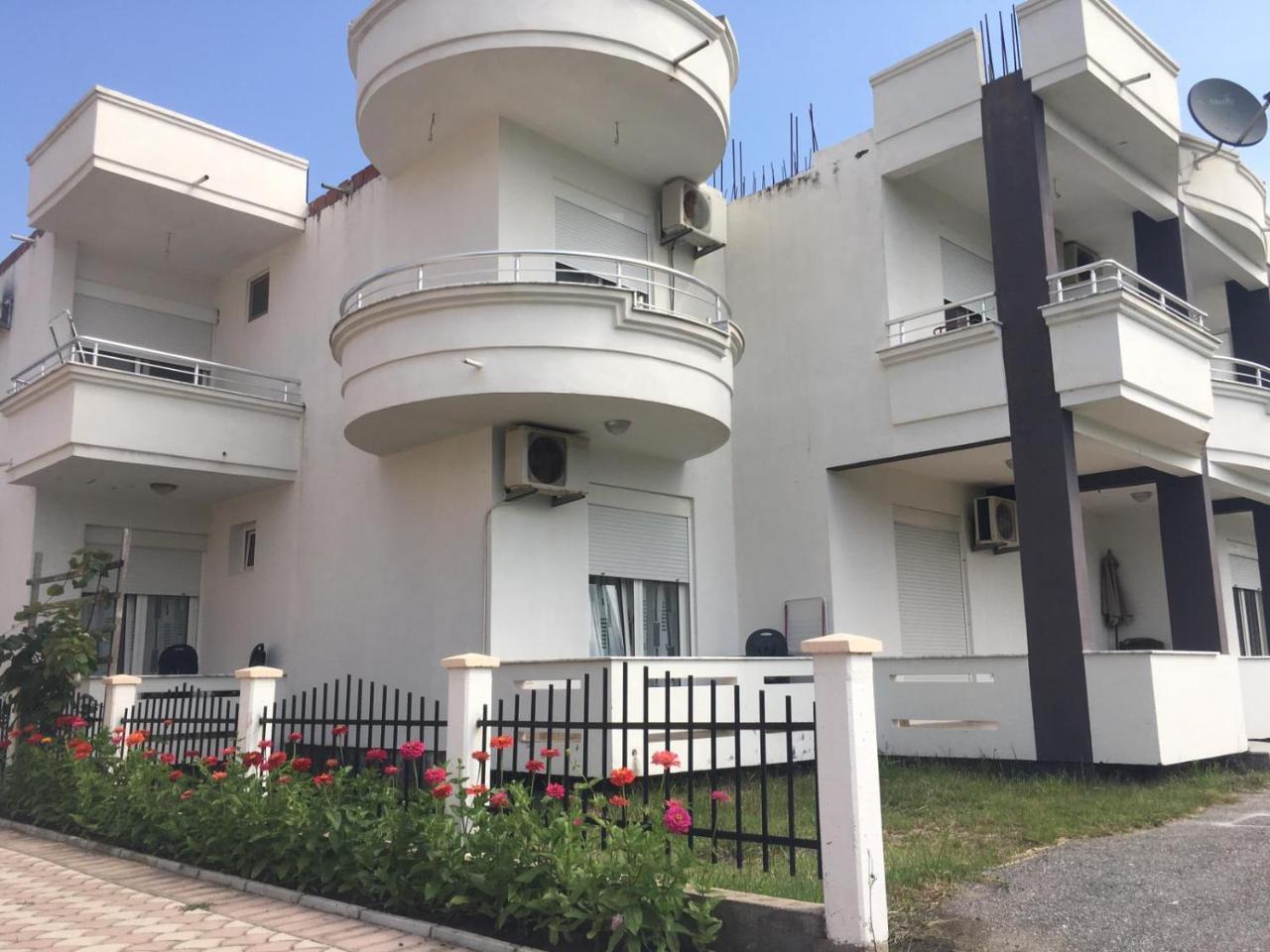Apartmani Agovic Ulcinj Luaran gambar