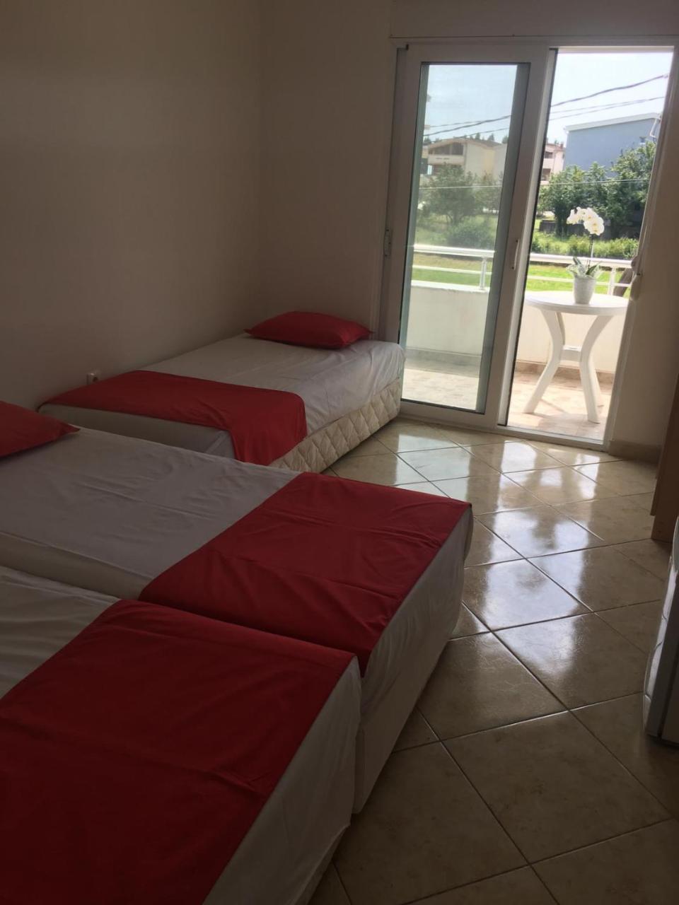 Apartmani Agovic Ulcinj Luaran gambar