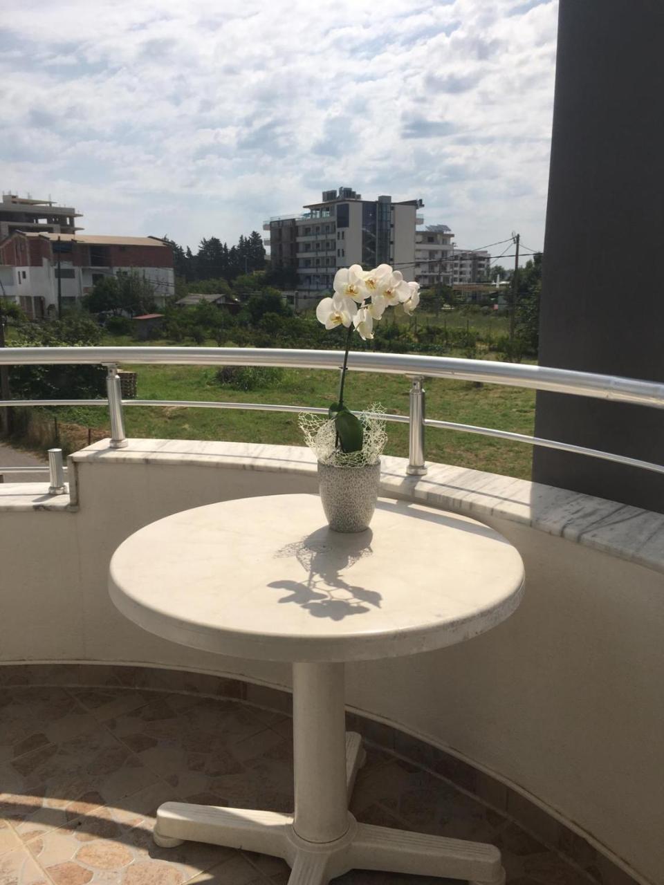 Apartmani Agovic Ulcinj Luaran gambar